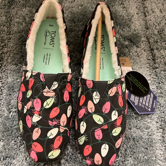 Toms Shoes - Toms alpargata shoes size 6a glow in the dark